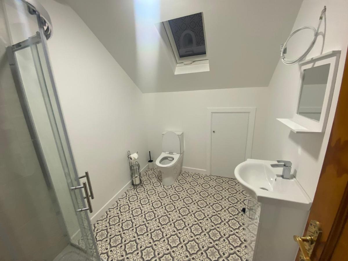 Harrys Place Мълингар Екстериор снимка